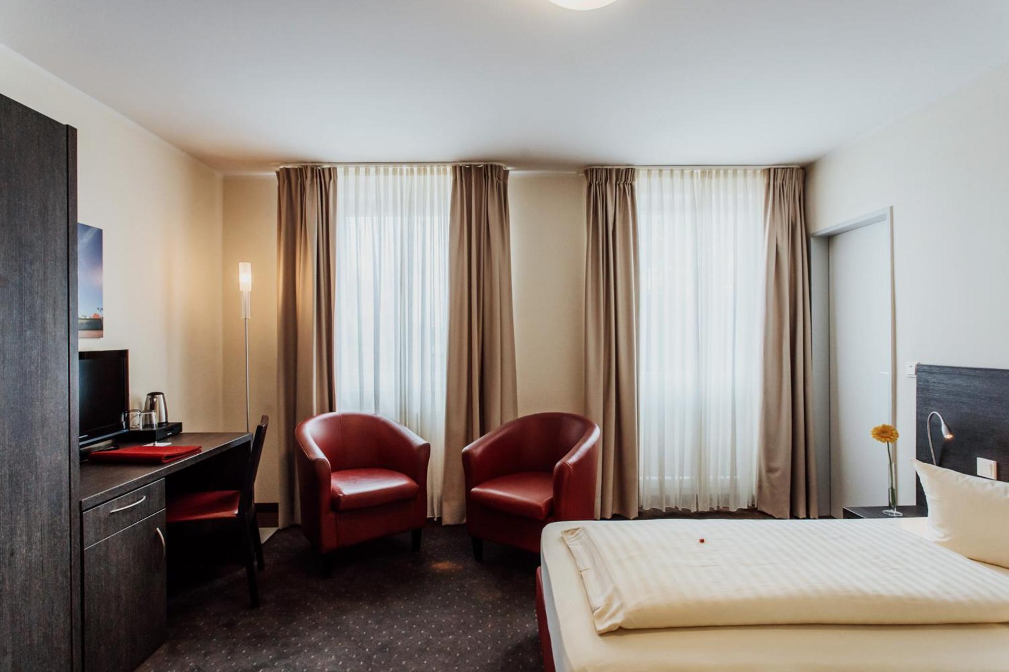 בורקום Hotel Bloemfontein מראה חיצוני תמונה